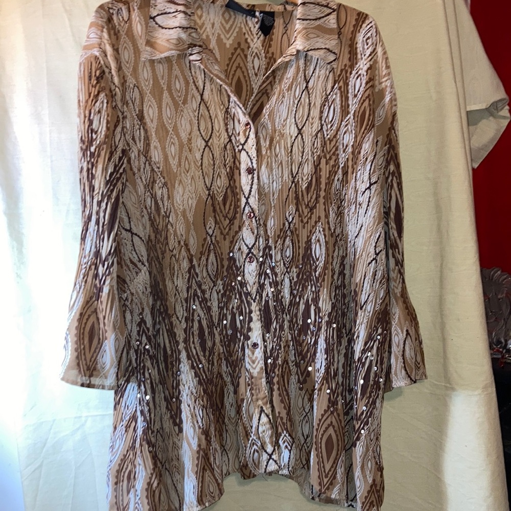 A blouse .